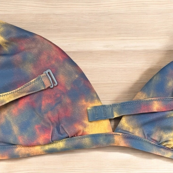 Roxy Tie Dye Reversible Bikini Top | SIZE XL - Picture 5 of 5